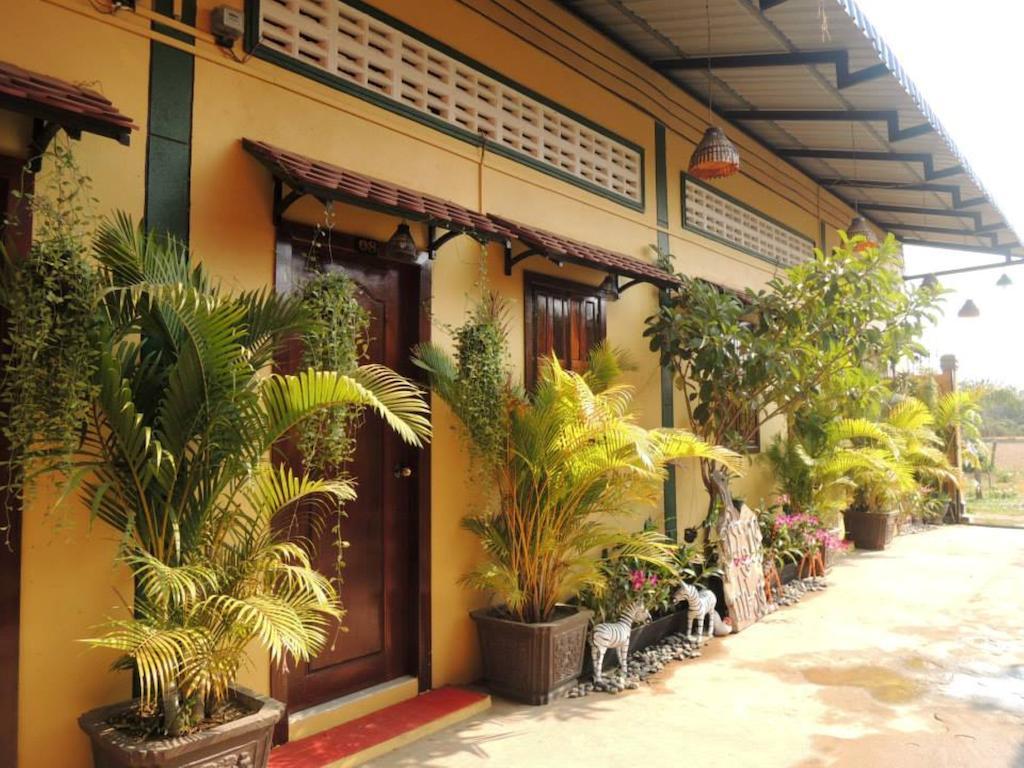 Ramchang Guesthouse Battambang Bagian luar foto